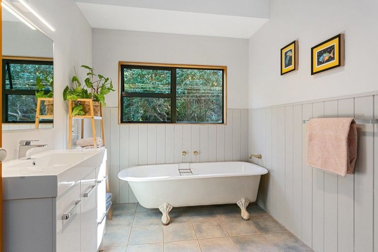 Photo of property in 182 Thornton Road, Cambridge, 3434