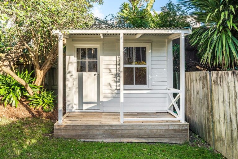 Photo of property in 29 Hastings Parade, Devonport, Auckland, 0624
