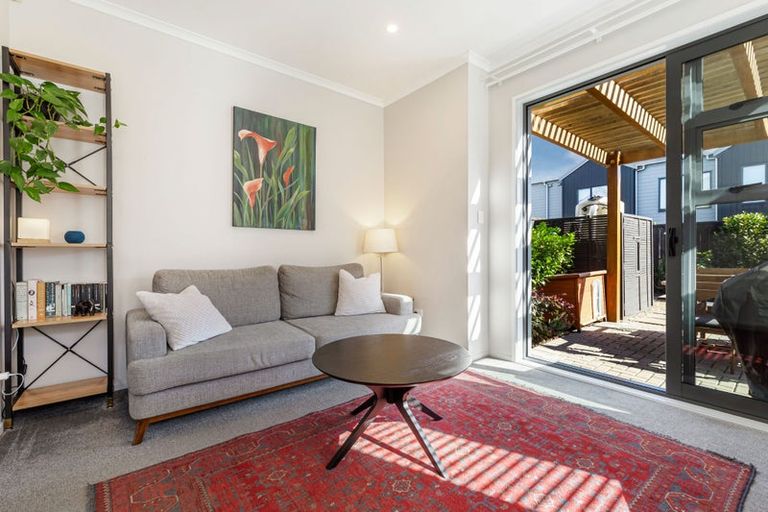 Photo of property in 32 Kauri Amber Road, Westgate, Auckland, 0614