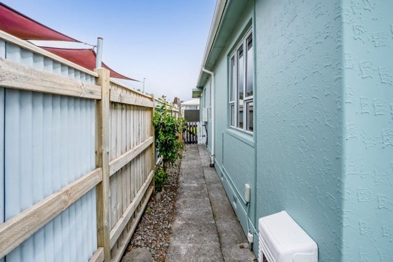 Photo of property in 19a Grey Street, Waitara, 4320