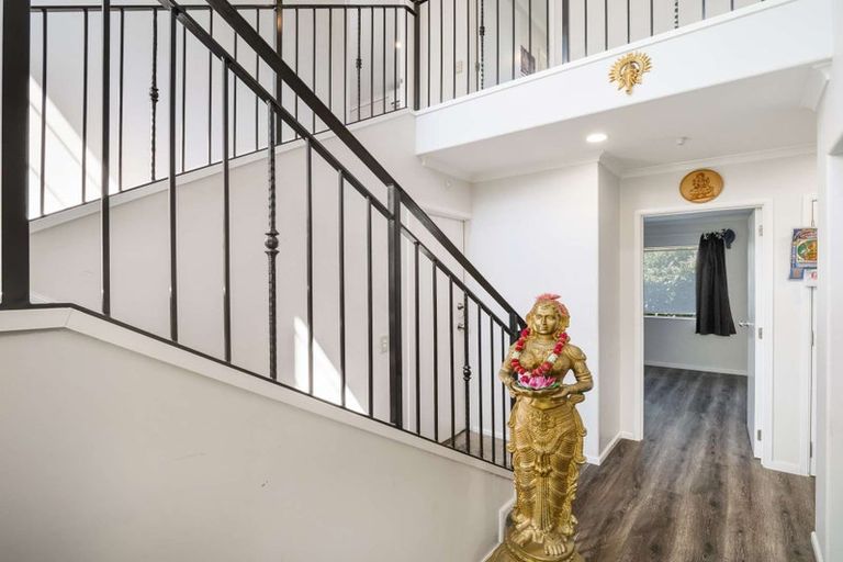 Photo of property in 35 Amaretto Avenue, Flat Bush, Auckland, 2019