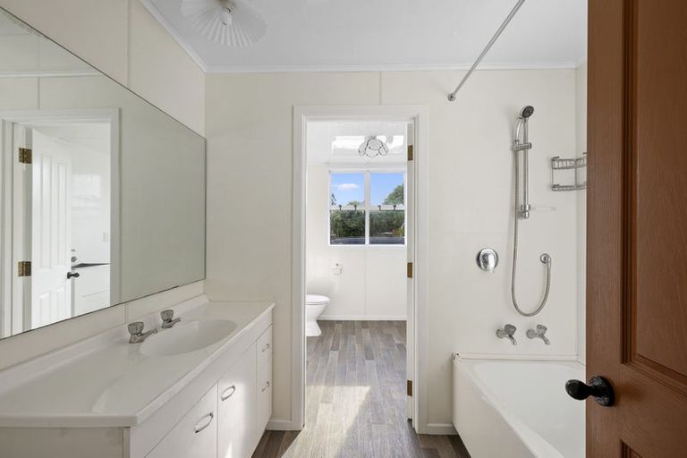 Photo of property in 18 Whakapaki Street, Urenui, 4375