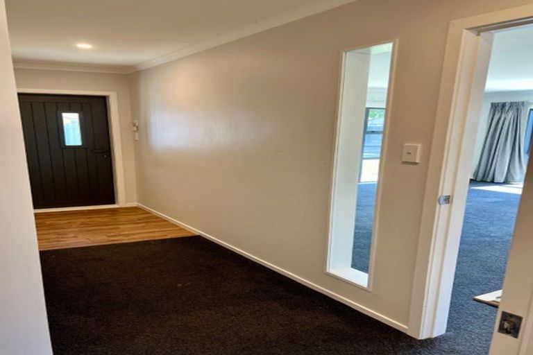 Photo of property in 12 Merton Street, Trentham, Upper Hutt, 5018