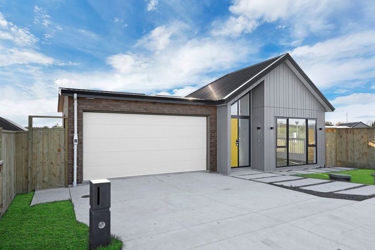 Photo of property in 8 Kobe Street, Karaka, 2580