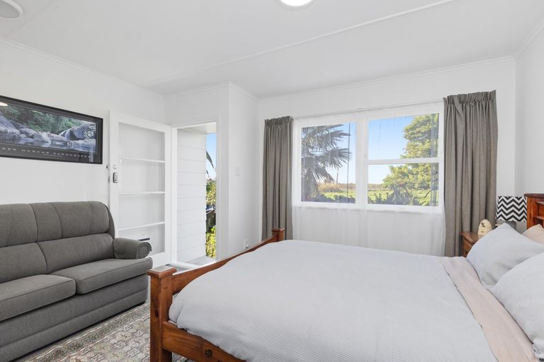 Photo of property in 1335 East Coast Road, Redvale, Albany, 0794