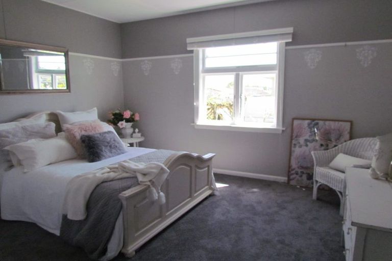 Photo of property in 43 York Street, Levin, 5510