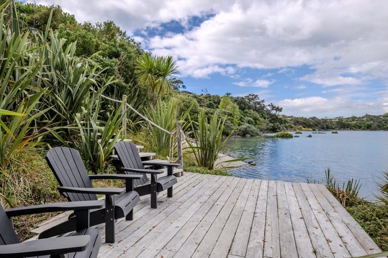 Photo of property in 16 Grant Street, Mahurangi East, Warkworth, 0982