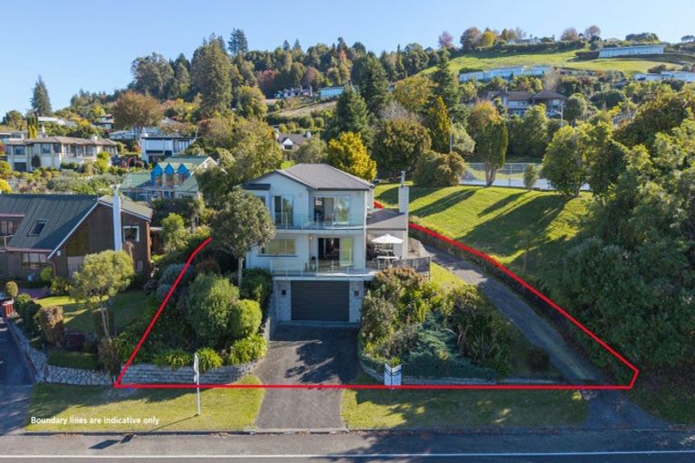 Photo of property in 10 Wakeman Road, Acacia Bay, Taupo, 3330