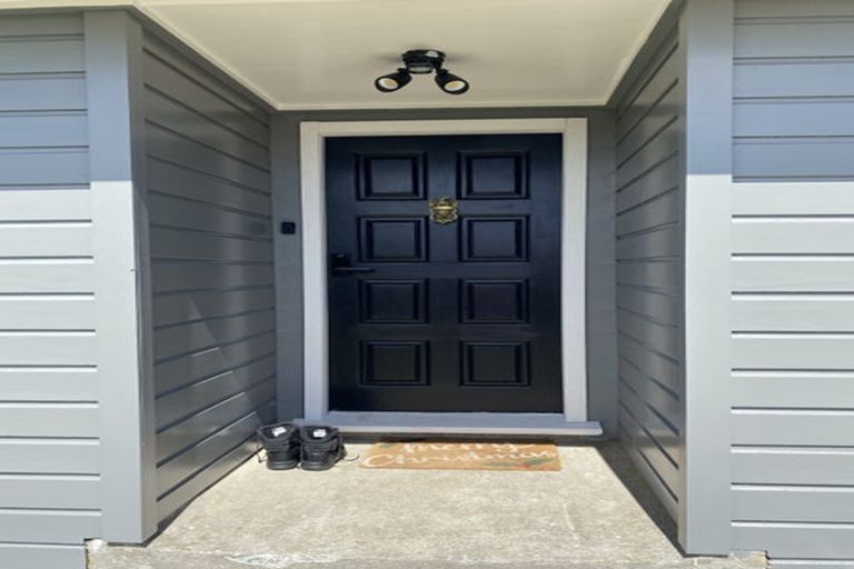 Photo of property in 48 Driver Crescent, Cannons Creek, Porirua, 5024