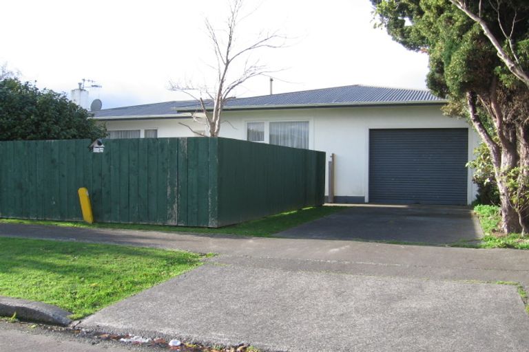 Photo of property in 2a Durham Crescent, Palmerston North, 4414
