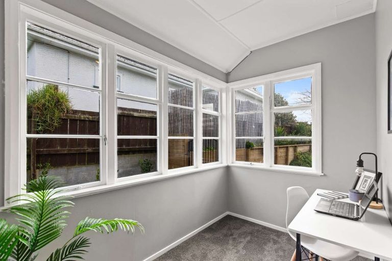 Photo of property in 110 Gonville Avenue, Gonville, Whanganui, 4501