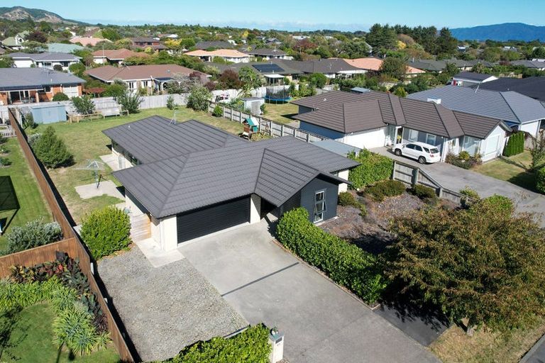 Photo of property in 23 Waipunahau Road, Waikanae, 5036