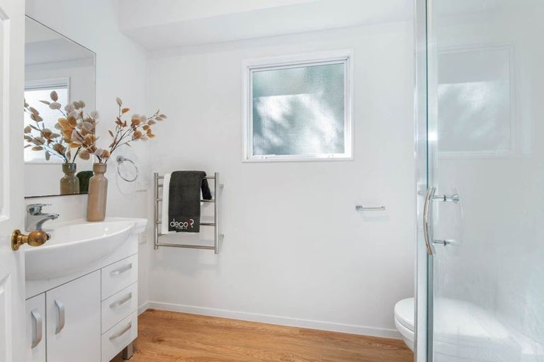 Photo of property in 2/57 Centorian Drive, Windsor Park, Auckland, 0632