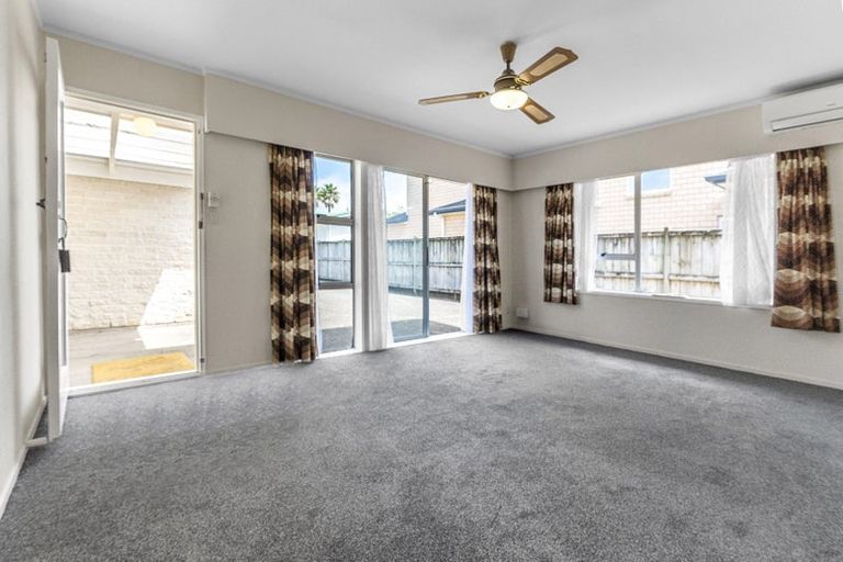 Photo of property in 191c Centreway Road, Orewa, 0931