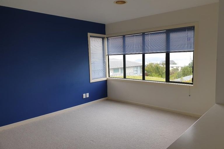 Photo of property in 7 Imran Terrace, Khandallah, Wellington, 6035