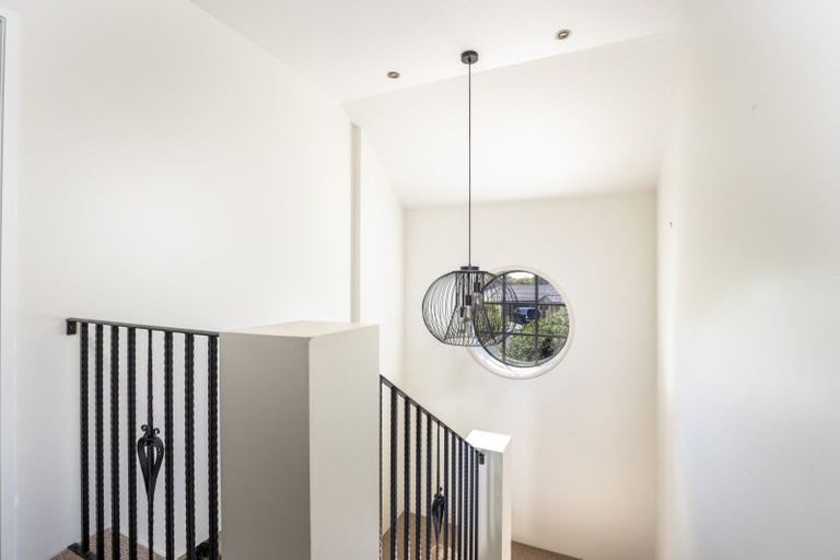 Photo of property in 5-7 Adam Lile Drive, Highlands Park, New Plymouth, 4312