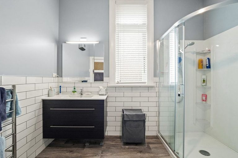 Photo of property in 241 Bay View Road, Saint Clair, Dunedin, 9012