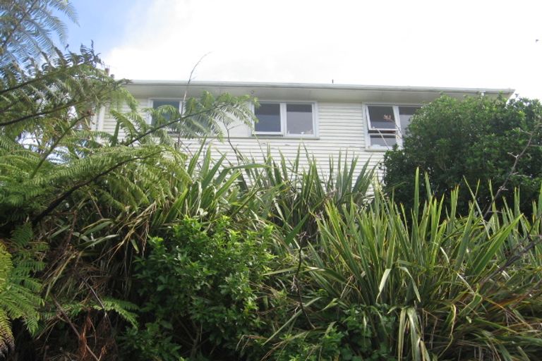 Photo of property in 5 Chequers Way, Crofton Downs, Wellington, 6035