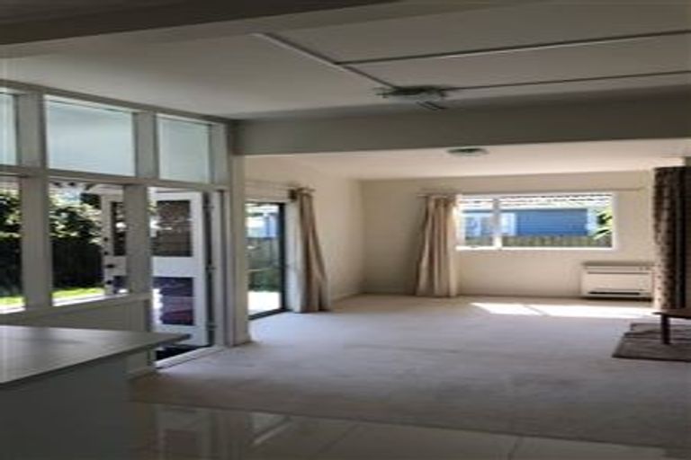 Photo of property in 15 Bronwyn Street, Mairehau, Christchurch, 8052