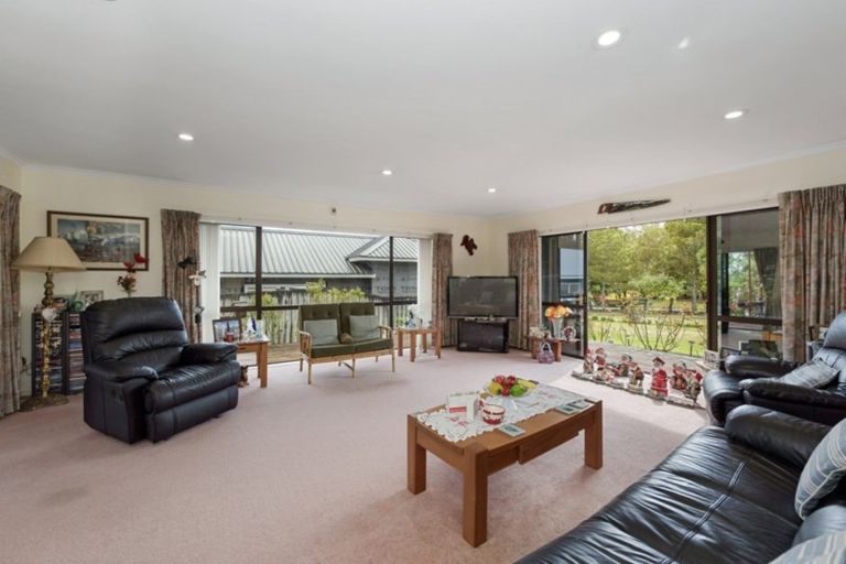 Photo of property in 7 Silhouette Way, Western Heights, Hamilton, 3200