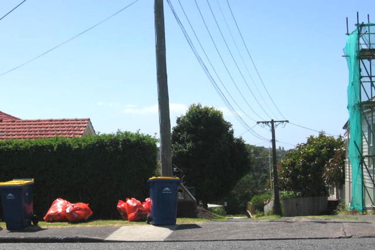 Photo of property in 51b Birkdale Road, Birkdale, Auckland, 0626