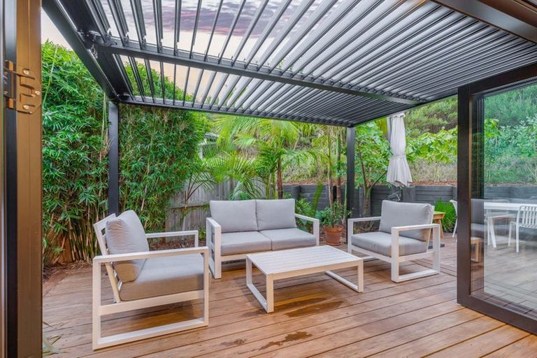 Photo of property in 7 Tarara Lane, Kumeu, 0810