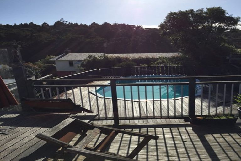 Photo of property in 98 Eskdale Road, Birkdale, Auckland, 0626