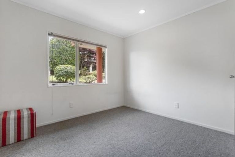 Photo of property in 3/251 Pakuranga Road, Pakuranga, Auckland, 2010