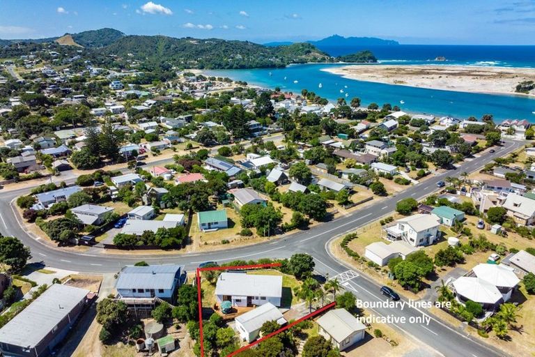 Photo of property in 12 Holiday Crescent, Mangawhai Heads, Mangawhai, 0505