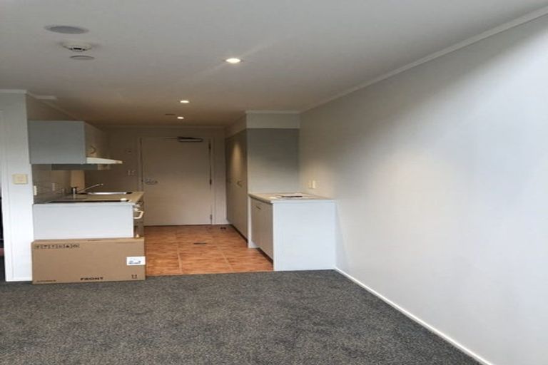 Photo of property in 16b/30 Westward Ho, Glen Eden, Auckland, 0602