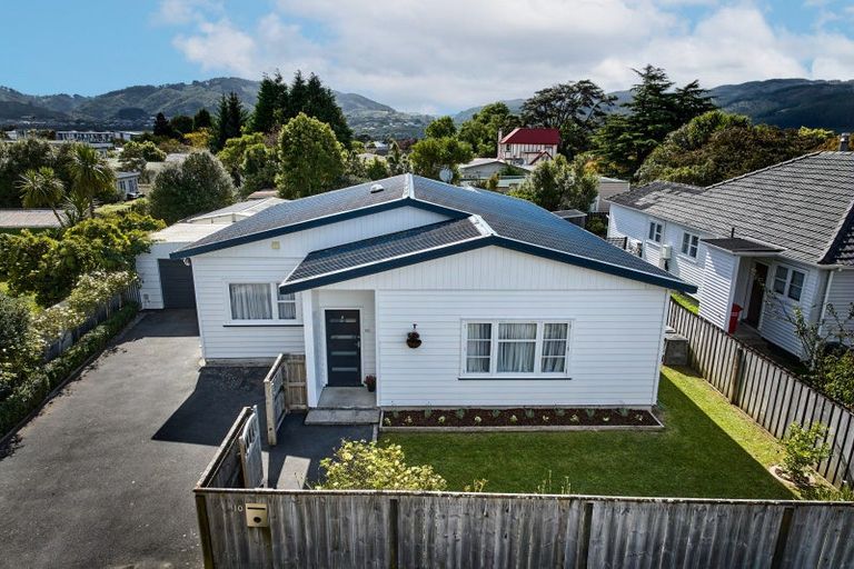 Photo of property in 10 Bentinck Street, Wallaceville, Upper Hutt, 5018