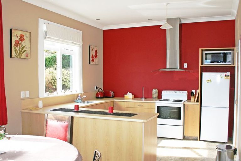 Photo of property in 12 Till Street, South Hill, Oamaru, 9400