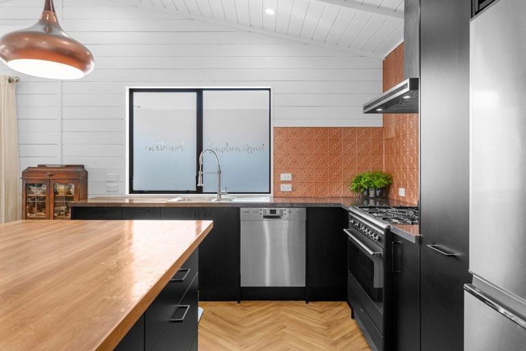 Photo of property in 10 Houhere Place, Pukete, Hamilton, 3200