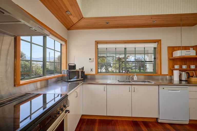 Photo of property in 69 Ludstone Road, Kaikoura, 7300