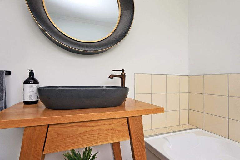 Photo of property in 16 Airini Road, Waimarama, Havelock North, 4294