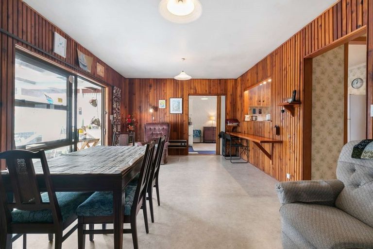 Photo of property in 19 Scotts Road, Manurewa East, Auckland, 2102