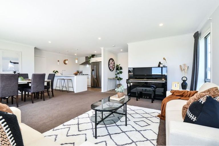 Photo of property in 36 North Ridge Drive, Rototuna North, Hamilton, 3210