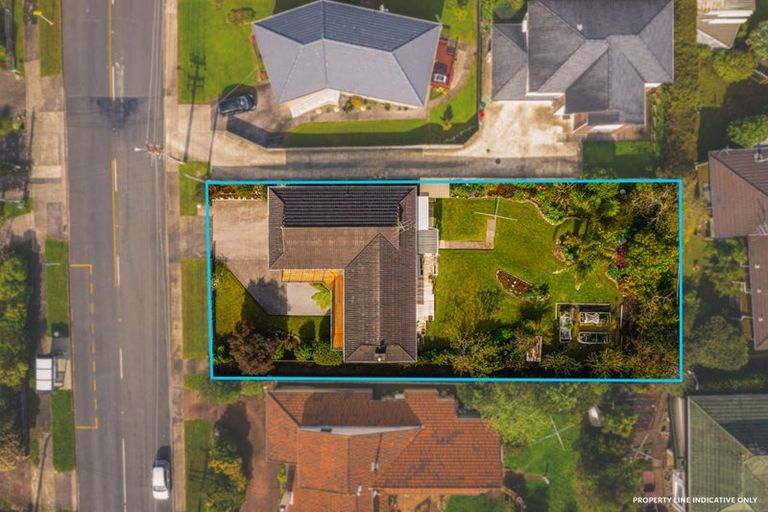 Photo of property in 166 Royal Road, Massey, Auckland, 0614