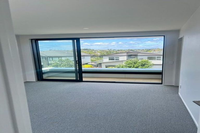 Photo of property in 49 Bearing Parade, Long Bay, Auckland, 0630
