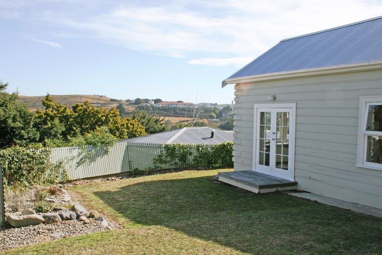 Photo of property in 12 Till Street, South Hill, Oamaru, 9400