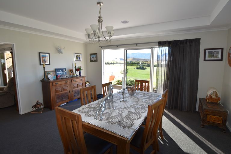 Photo of property in 4 The Drive, Twizel, 7999