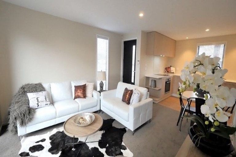 Photo of property in 1/21 Hills Road, Edgeware, Christchurch, 8013