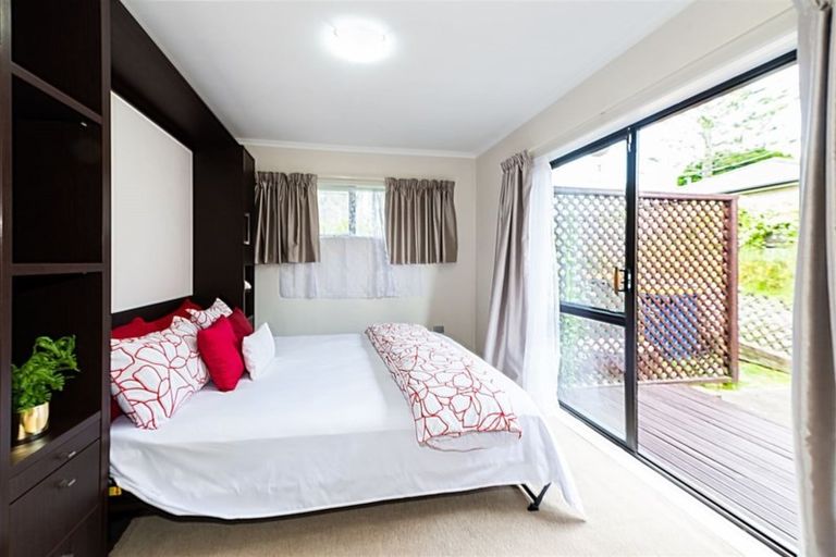Photo of property in 71 Miro Street, New Lynn, Auckland, 0600