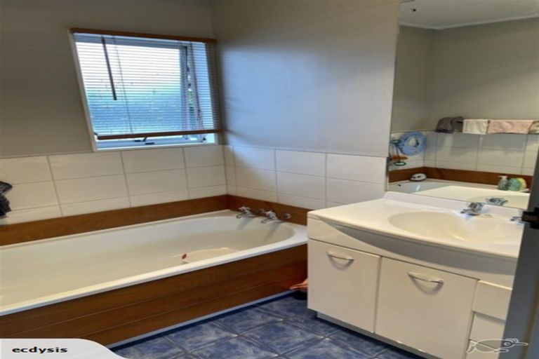 Photo of property in 48 Anderson Road, Taradale, Napier, 4112