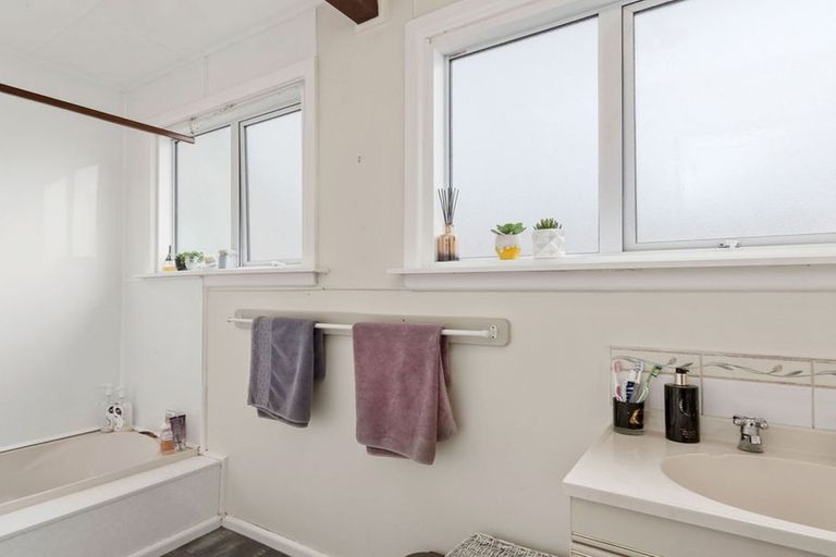 Photo of property in 80 Akaroa Street, Kaiapoi, 7630