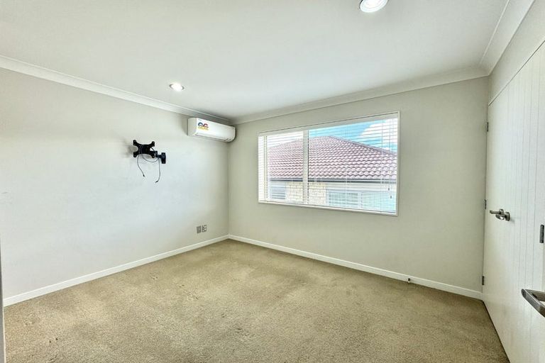 Photo of property in 10 Palazzo Close, Flat Bush, Auckland, 2019