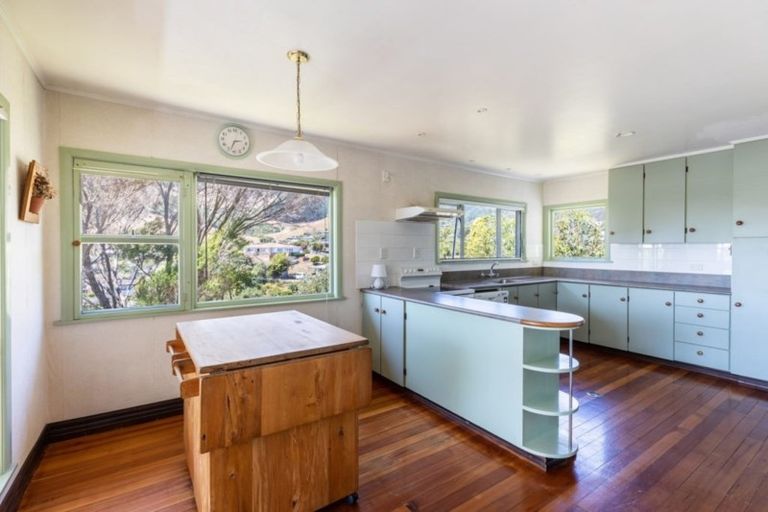 Photo of property in 90 Tui Glen Road, Atawhai, Nelson, 7010