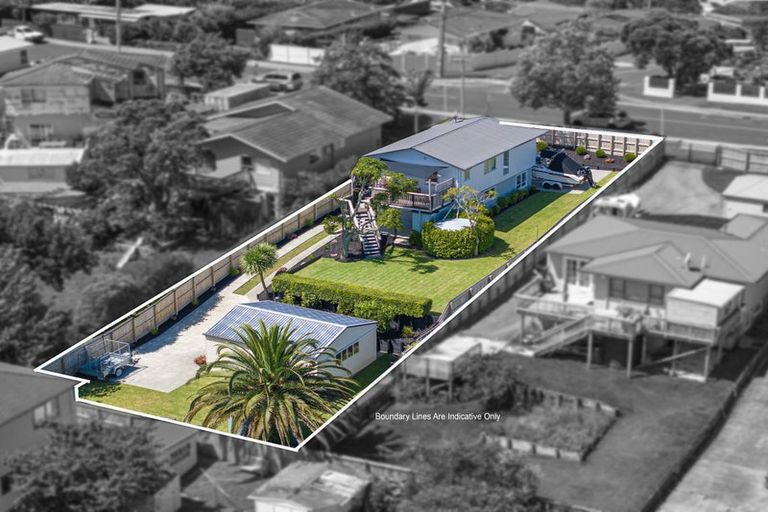 Photo of property in 84 Stanmore Bay Road, Stanmore Bay, Whangaparaoa, 0932