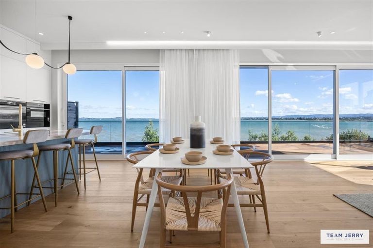 Photo of property in 4 Seawind Way, Hobsonville, Auckland, 0616