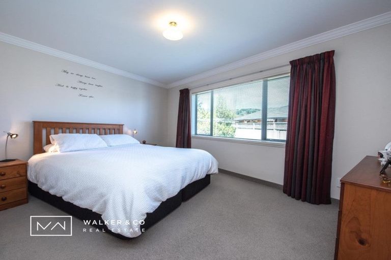 Photo of property in 45 Clearwater Terrace, Brown Owl, Upper Hutt, 5018